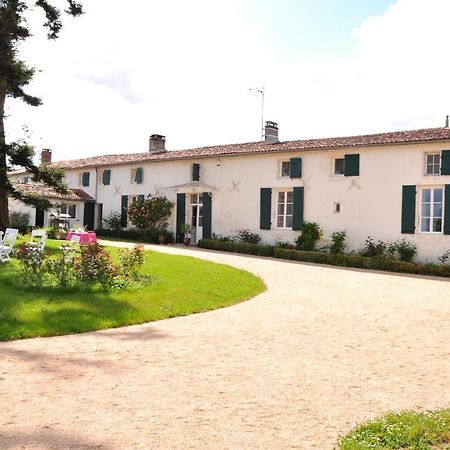 Le Logis Du Plessis Bed & Breakfast Chaniers Екстериор снимка